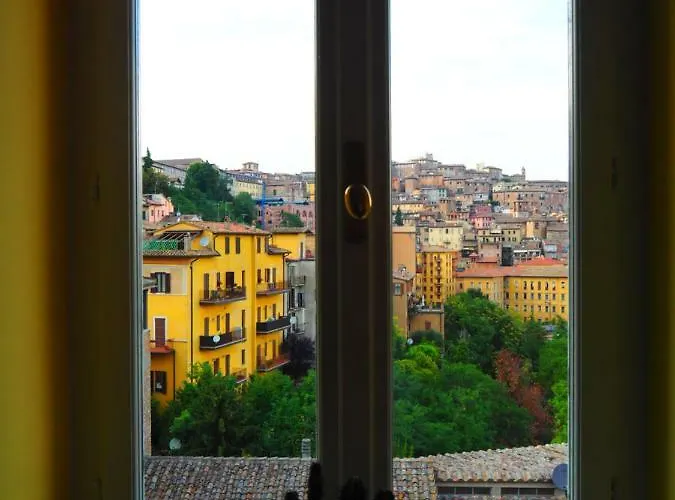Trompe L'oeil Apartment Perugia